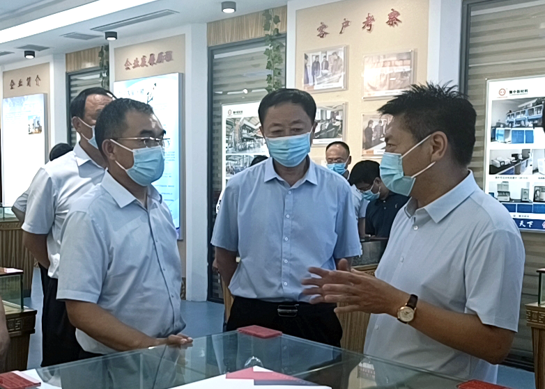 河南省“萬(wàn)人助萬(wàn)企”第十一工作組趙耕一行到豫中新材